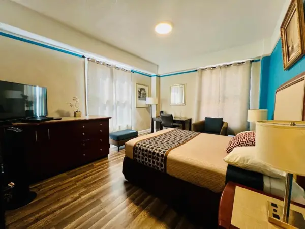 Admiral Hotel 6