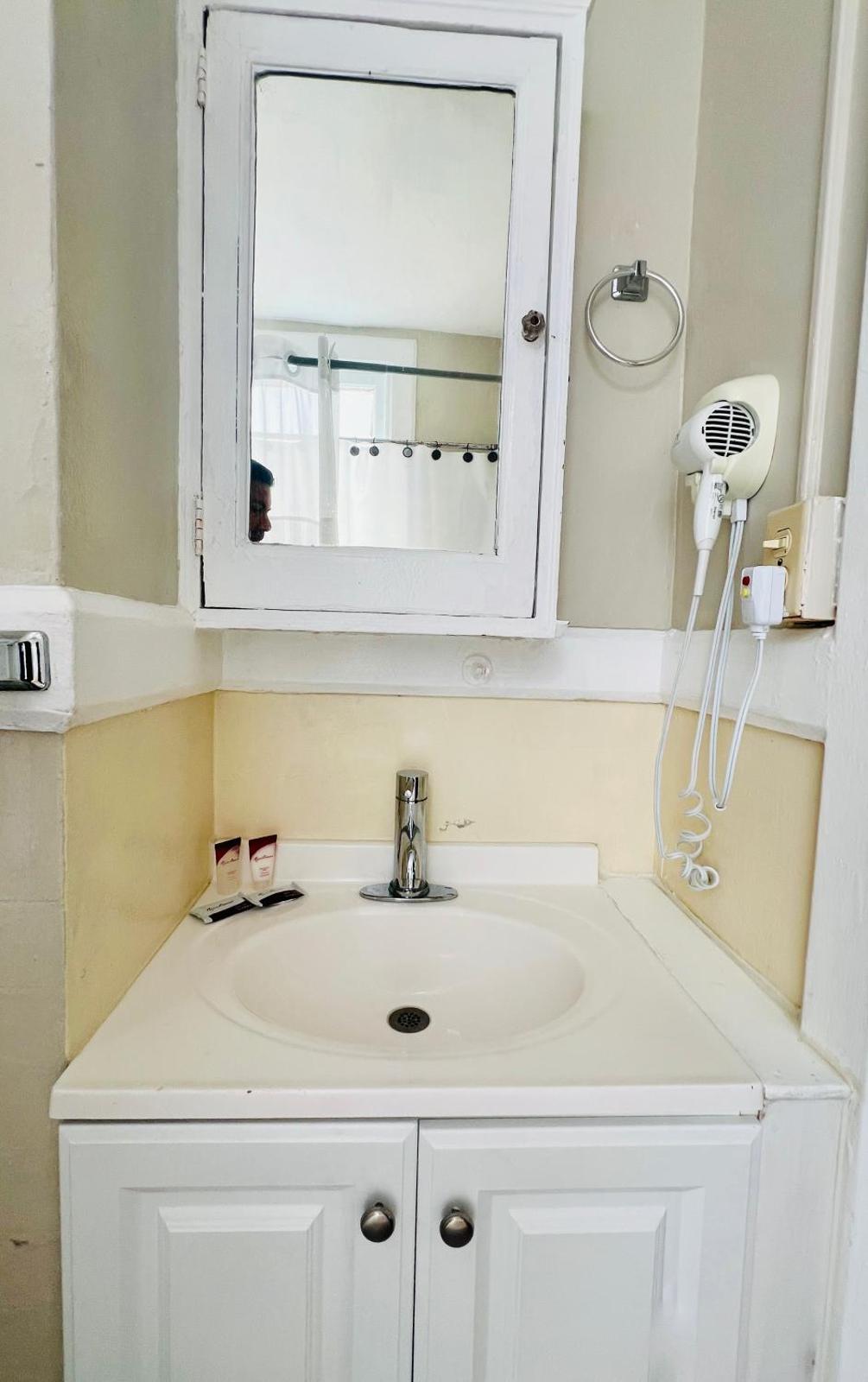 Queen Room with Private Bathroom